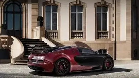 邓超孙俪雨中互动，趣味拌嘴显恩爱