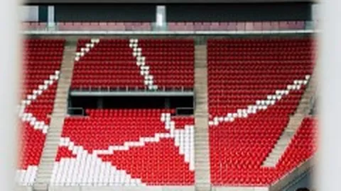 《篮球焦点直击：猛龙对决黄蜂深度剖析，解锁比赛精彩密码！》